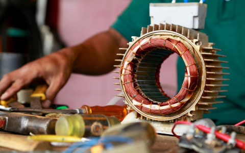 Cách Kiểm Tra Tình Trạng Vận Hành Của Động Cơ Điện