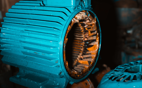 Phương Pháp Xử Lý Cuộn Dây Động Cơ Điện Bị Ẩm
